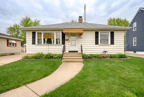 7623 39th Avenue, Kenosha, WI, 53142 | Card Image