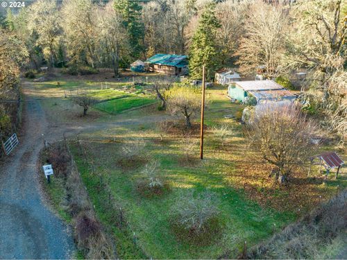 22805 Willow Ln, Veneta, OR, 97487 | Card Image