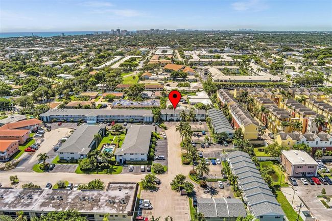 4107 Ne 21 St Ter, Townhouse with 1 bedrooms, 2 bathrooms and null parking in Lighthouse Point FL | Image 32
