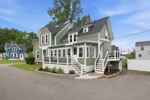 3 Princeton St, Concord, NH, 03301-2333 | Card Image