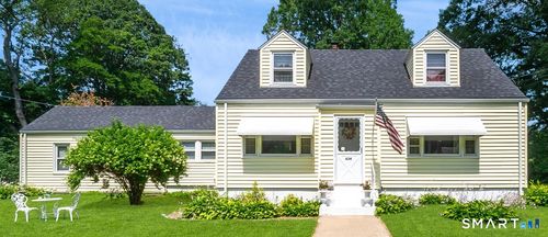 634 Bradley St, East Haven, CT, 06512-1413 | Card Image