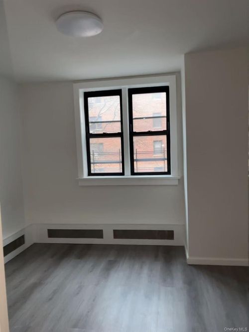 apt-2b-5530 98th Pl, Corona, NY, 11368-3003 | Card Image