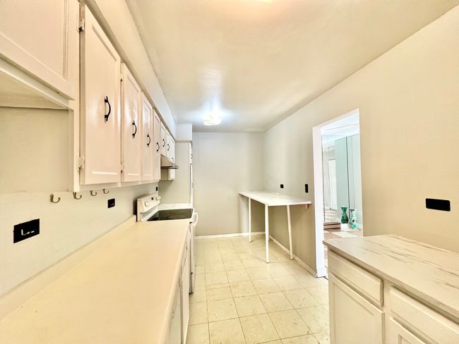 APT-116 - 802 E Old Willow Rd, Condo with 3 bedrooms, 2 bathrooms and null parking in Prospect Heights IL | Image 6
