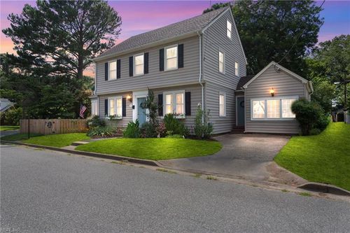 200 Grayson St, Portsmouth, VA, 23707-2304 | Card Image