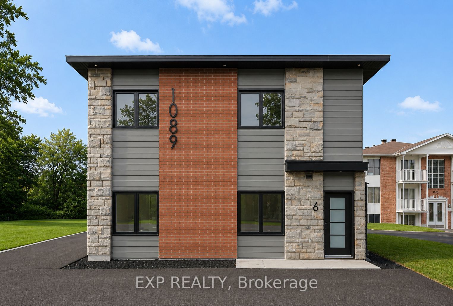 Residential Lease in Russell 3