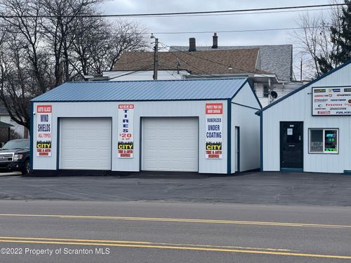 926 Wyoming Ave, Scranton, PA, 18509-3022 | Card Image