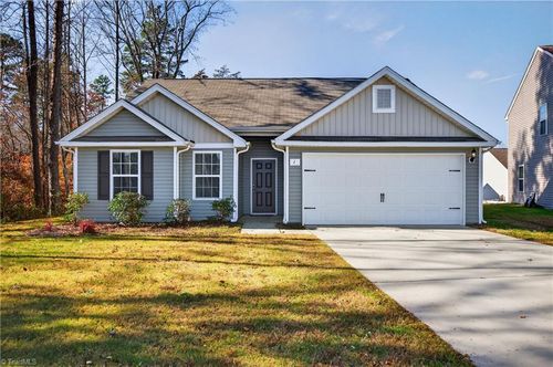 1 Ord Ct, Greensboro, NC, 27405-9820 | Card Image