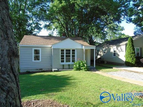 1423 Stevens Ave Ne, Huntsville, AL, 35801-2346 | Card Image