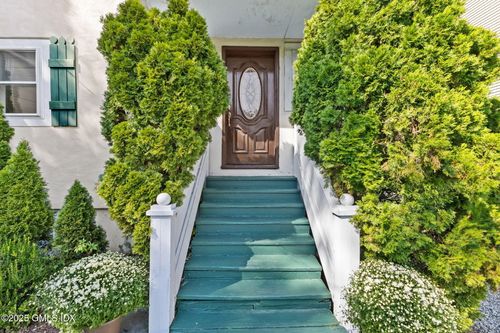 a-75 Ritch Ave, Greenwich, CT, 06830-6221 | Card Image