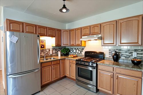 apt-1-50-48 Manchester St, Lawrence, MA, 01841-3063 | Card Image