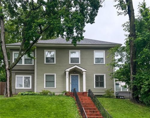 419 E 55th St, Kansas City, MO, 64110-2453 | Card Image