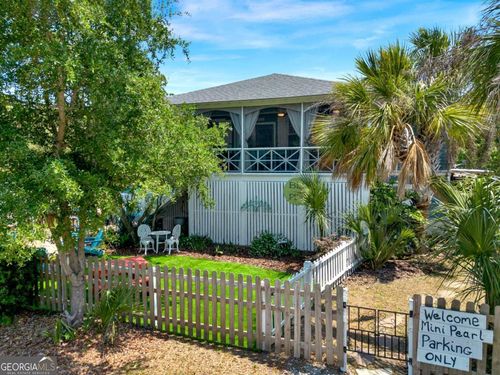 1102 Lovell Ave, Tybee Island, GA, 31328-9506 | Card Image