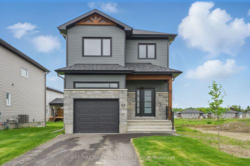 319 Zakari St, Casselman, ON, K0A1M0 | Card Image