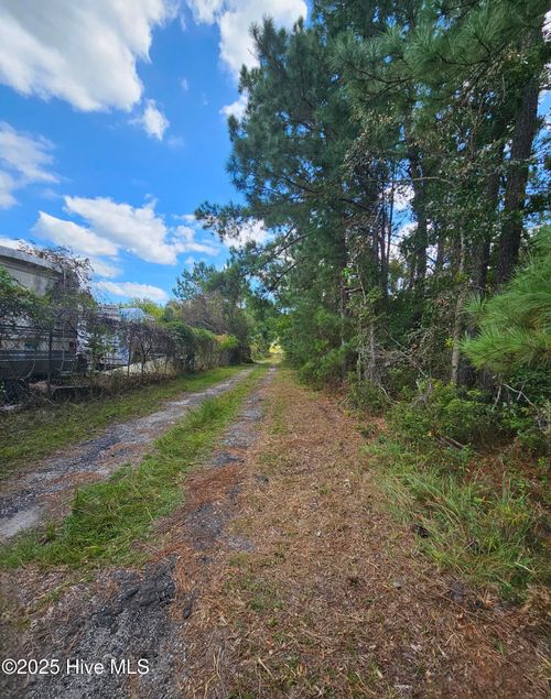 9001 Wilmington Hwy, Holly Ridge, NC, 28445-7745 | Card Image