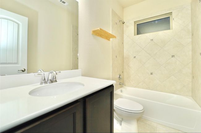 5705 Petunia Ln, House other with 4 bedrooms, 4 bathrooms and null parking in Rowlett TX | Image 17