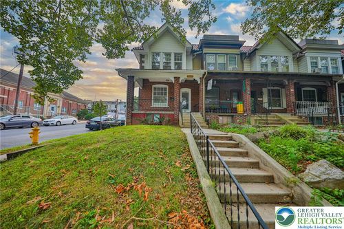 250 S 13th St, Allentown, PA, 18102-4612 | Card Image