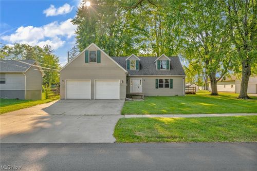 949 N Prospect St, Bowling Green, OH, 43402-1838 | Card Image