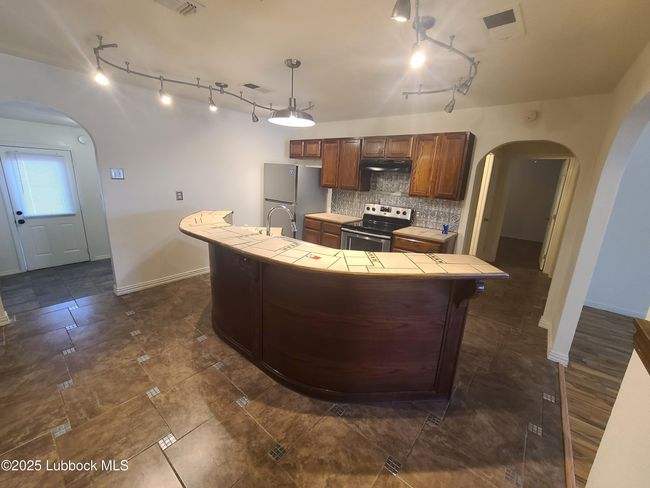 2808 3 Rd St, House other with 3 bedrooms, 2 bathrooms and null parking in Lubbock TX | Image 9