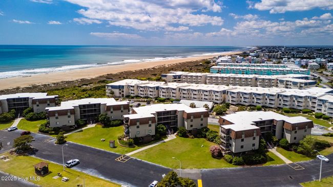 H9 - 2008 E Fort Macon Rd, Condo with 2 bedrooms, 2 bathrooms and null parking in Atlantic Beach NC | Image 26