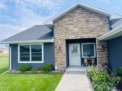 2002 Freedom Ln, Lexington, NE, 68850-1113 | Card Image