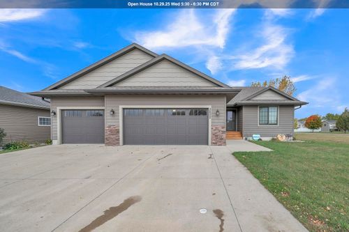 3602 Keokuk Ave, Spirit Lake, IA, 51360-7658 | Card Image