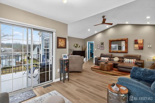 d-5 Scarborough Rd, Monroe, NJ, 08831-5685 | Card Image