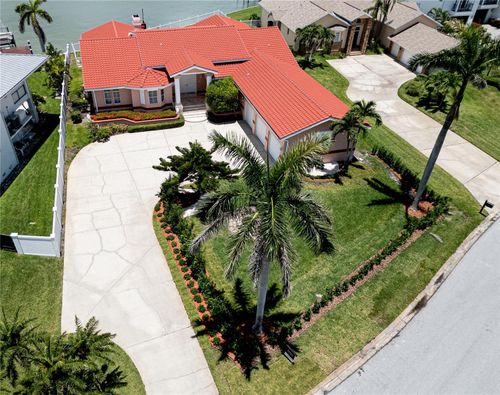 320 Bath Club Blvd S, North Redington Beach, FL, 33708-1534 | Card Image