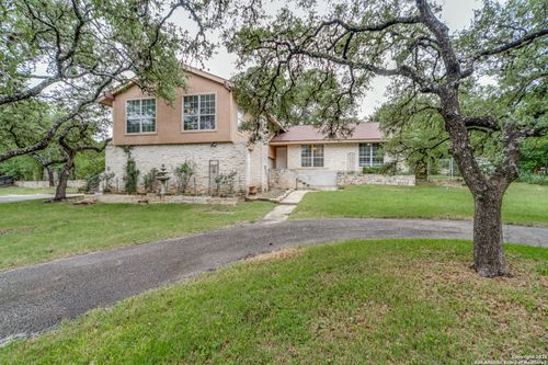 9106 Saddle Trl, San Antonio, TX, 78255-2072 | Card Image