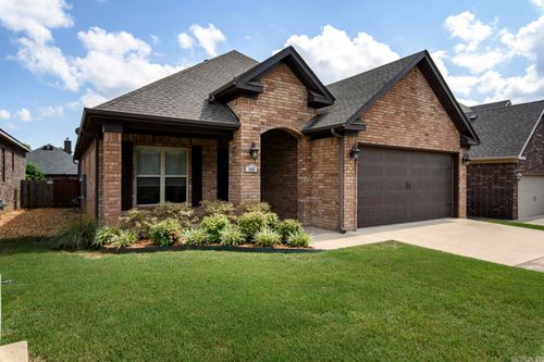 103 Valley Ranch Way, Little Rock, AR, 72223-4739 | Card Image