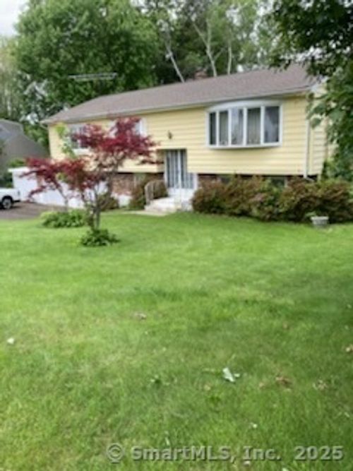 346 Jones Hill Rd, West Haven, CT, 06516-6715 | Card Image