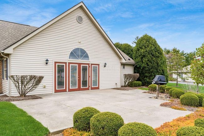 512 Richmond Dr, Condo with 3 bedrooms, 2 bathrooms and null parking in Pataskala OH | Image 35