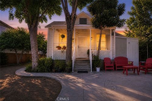 129 N Hagar St, San Fernando, CA, 91340-2887 | Card Image