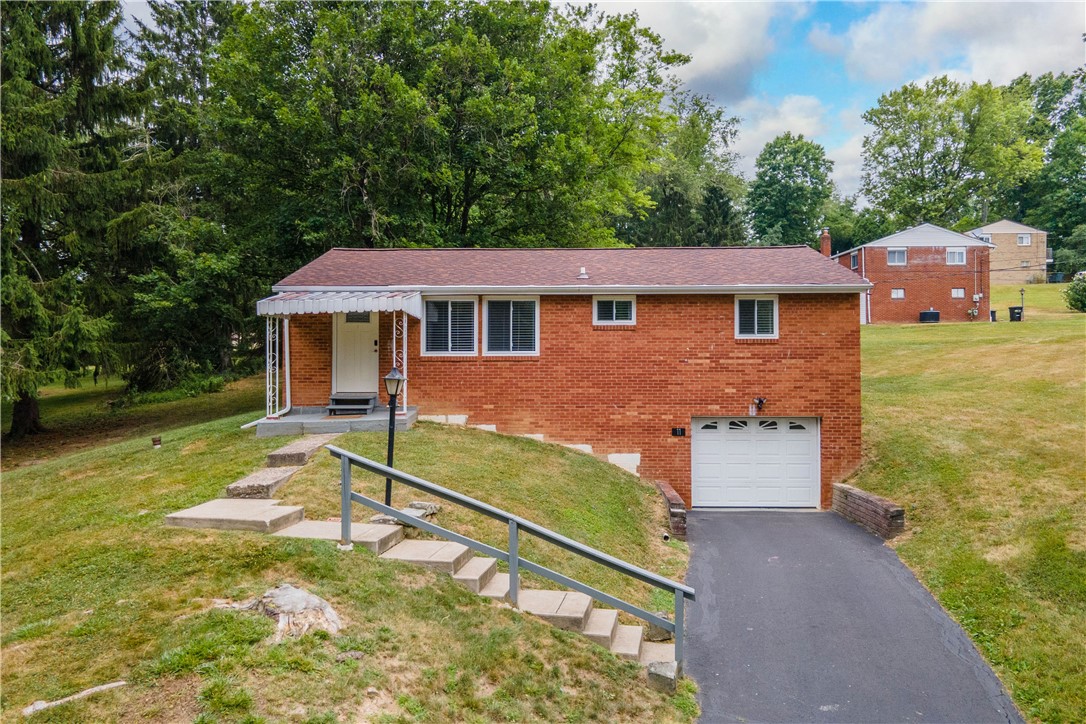 Hillcrest Rd, Eighty Four, PA 15330