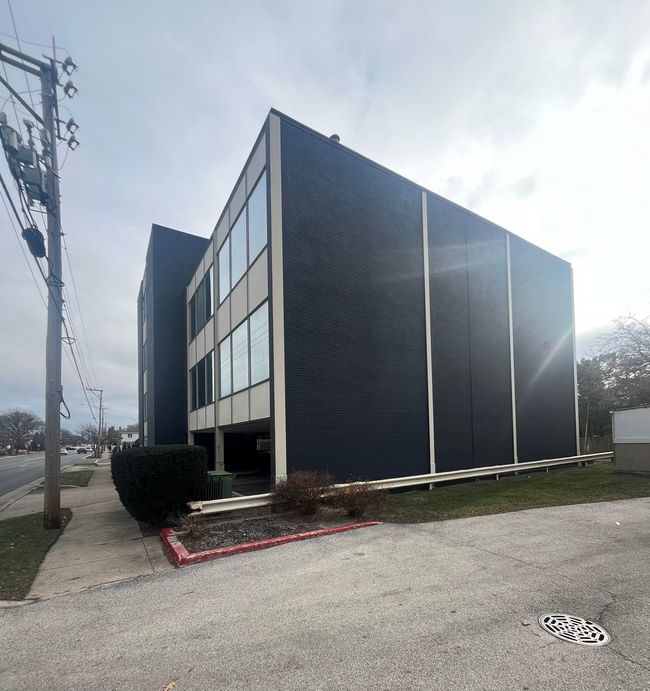 5135 Golf Rd, Home with 0 bedrooms, 0 bathrooms and null parking in Skokie IL | Image 11