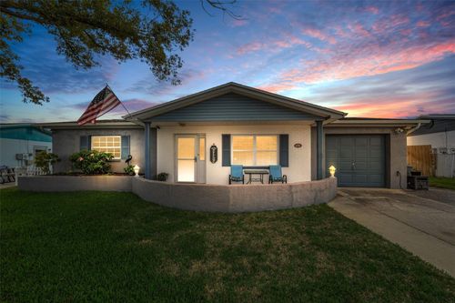 8226 Penwood Dr, PORT RICHEY, FL, 34668-4449 | Card Image