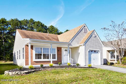 17 Trent Dr, Toms River, NJ, 08757-6550 | Card Image