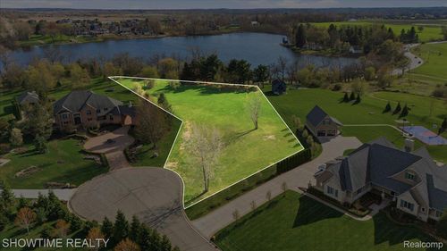 69225 Lake Point Ct, Bruce Township, MI, 48065 | Card Image
