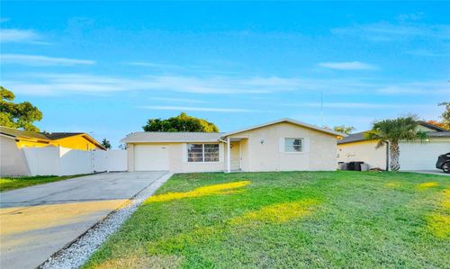 9240 Glen Moor Ln, PORT RICHEY, FL, 34668-5008 | Card Image