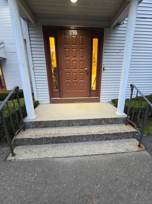 apt-k-116 Hamden Ave, Waterbury, CT, 06704-2700 | Card Image