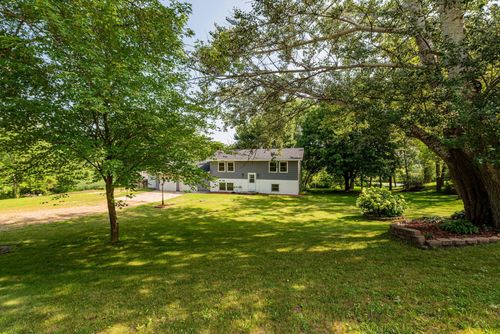 4176 Plum Creek Rd, Elko, MN, 55020-9731 | Card Image
