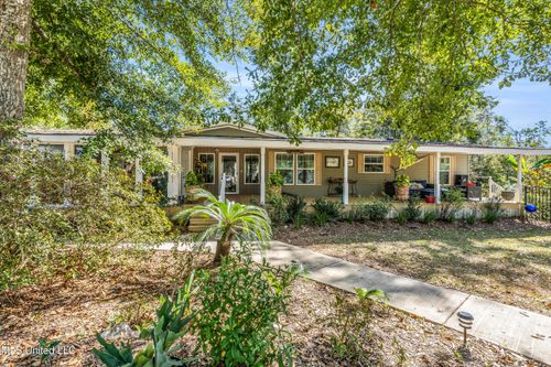 17990 Cuevas Rd, Kiln, MS, 39556-8463 | Card Image