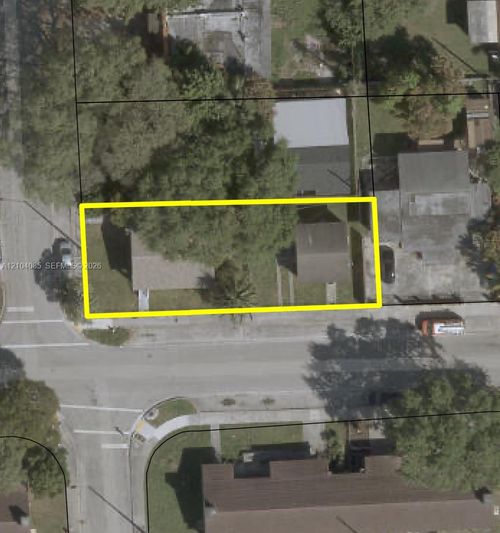 261 Nw 67th St, Miami, FL, 33150-4061 | Card Image