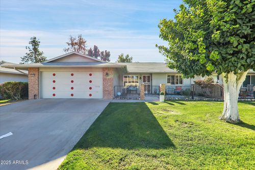 10825 W Caron Dr, Sun City, AZ, 85351-4641 | Card Image