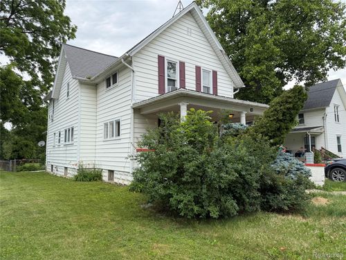 718 River St, Owosso, MI, 48867-2674 | Card Image
