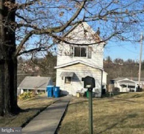 618 Beaver Ave, Turtle Creek, PA, 15145-1302 | Card Image