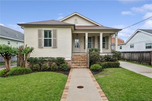 1483 Mithra St, New Orleans, LA, 70122-2015 | Card Image