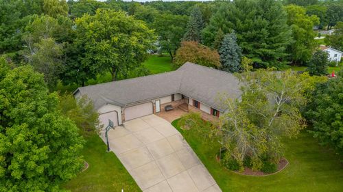 106 Wildwood Drive, Columbus, WI, 53925 | Card Image