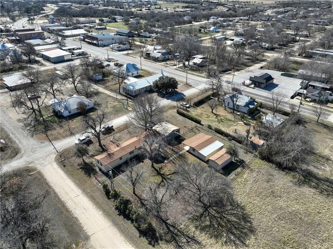 117 E Denmark St, House other with 3 bedrooms, 2 bathrooms and 2 parking in Walnut Springs TX | Image 39