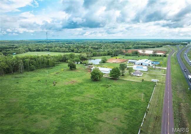 24265 Vinyard Rd, House other with 3 bedrooms, 2 bathrooms and 2 parking in Cuba MO | Image 42