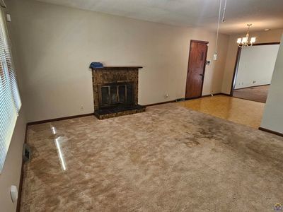 114 S Sylvan St, House other with 3 bedrooms, 2 bathrooms and null parking in Emporia KS | Image 2